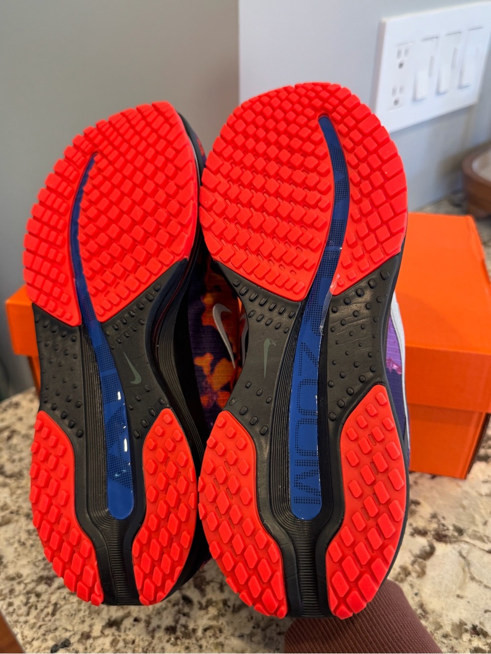 Women’s Pegasus Premium - Picture 3 of 5